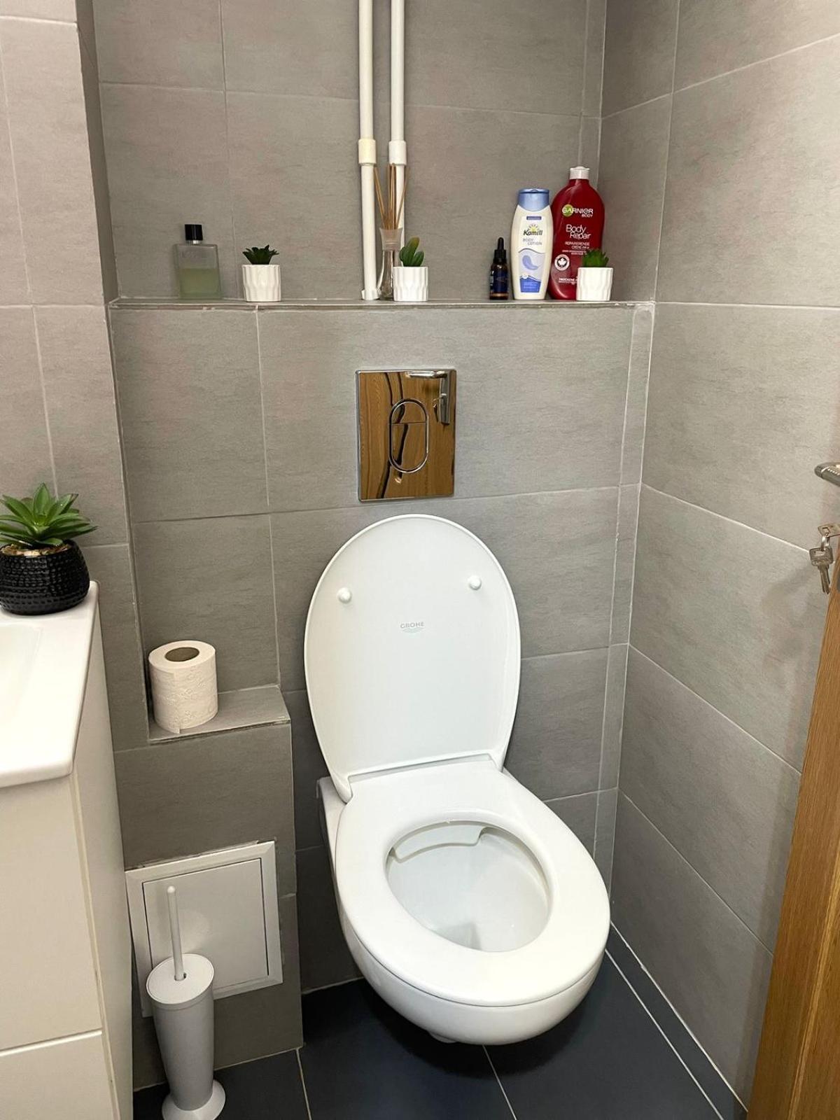 Apartament Inu Orşova Exterior foto